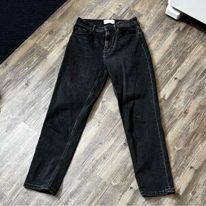 Excellent condition. No flaws